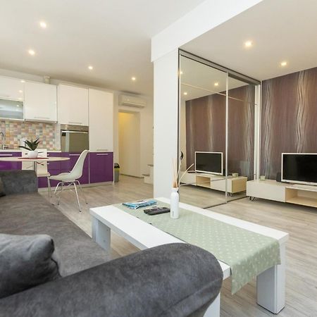 Alpha Loft 1Br Apartment In Center 扎达尔 外观 照片