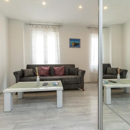 Alpha Loft 1Br Apartment In Center 扎达尔 外观 照片