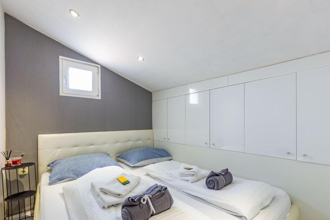 Alpha Loft 1Br Apartment In Center 扎达尔 外观 照片