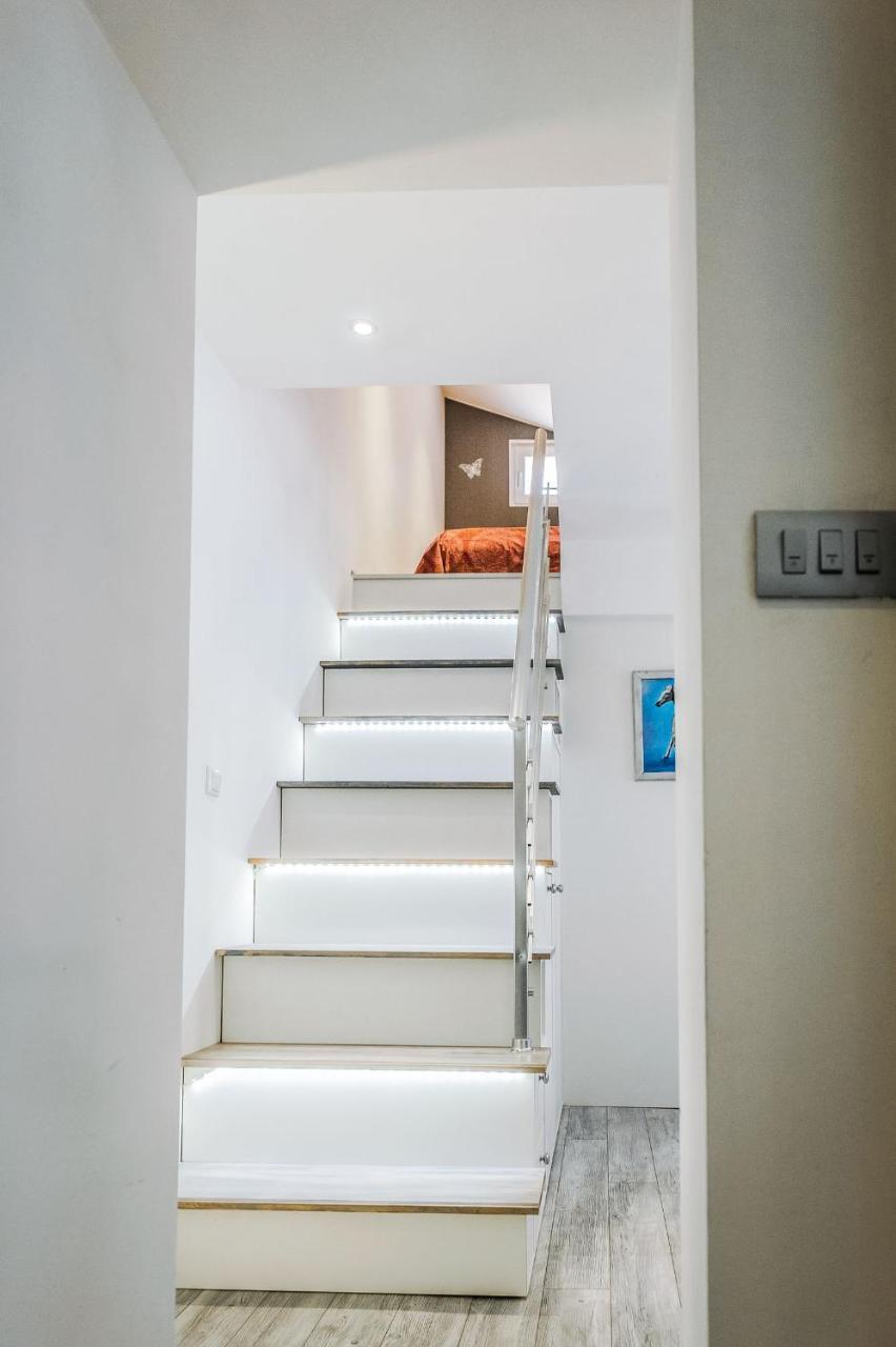 Alpha Loft 1Br Apartment In Center 扎达尔 外观 照片